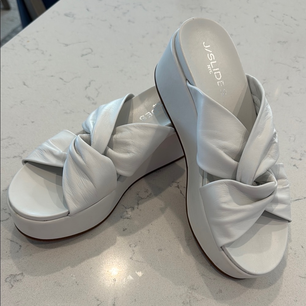 White Leather J/Slides size 7 1/2